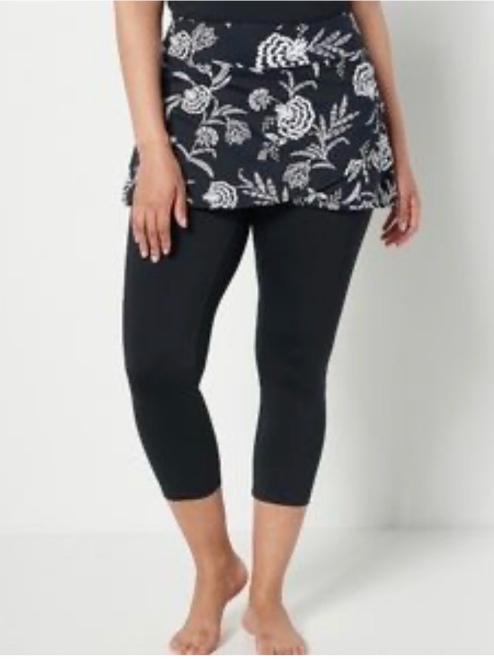 Lands’ End Swim Skirted Capri Leggings – NWT – XS Petite (2-4)